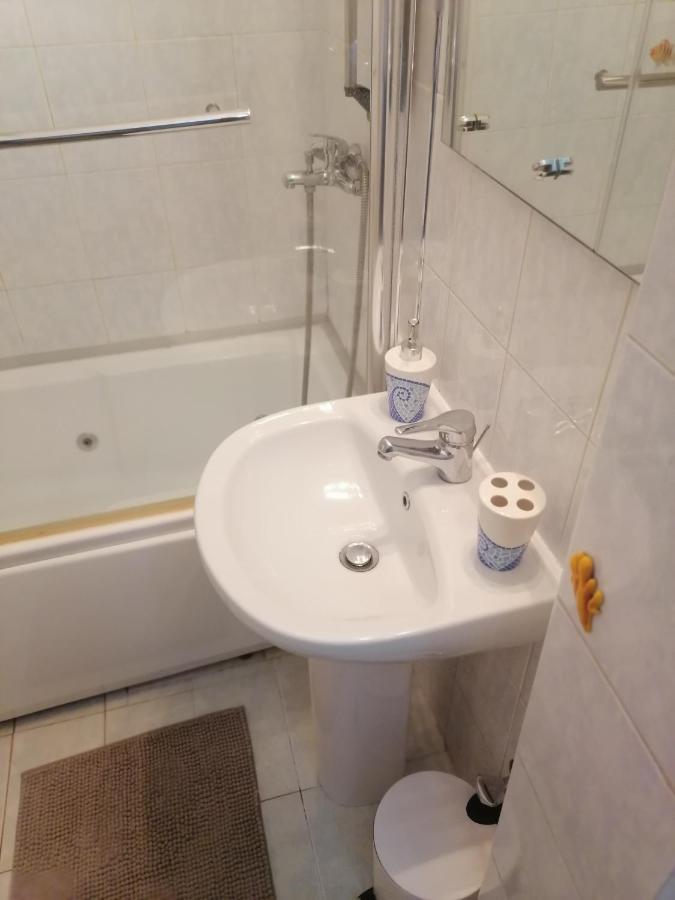 Four Reasons Apts Ampelokipi Thessaloniki
