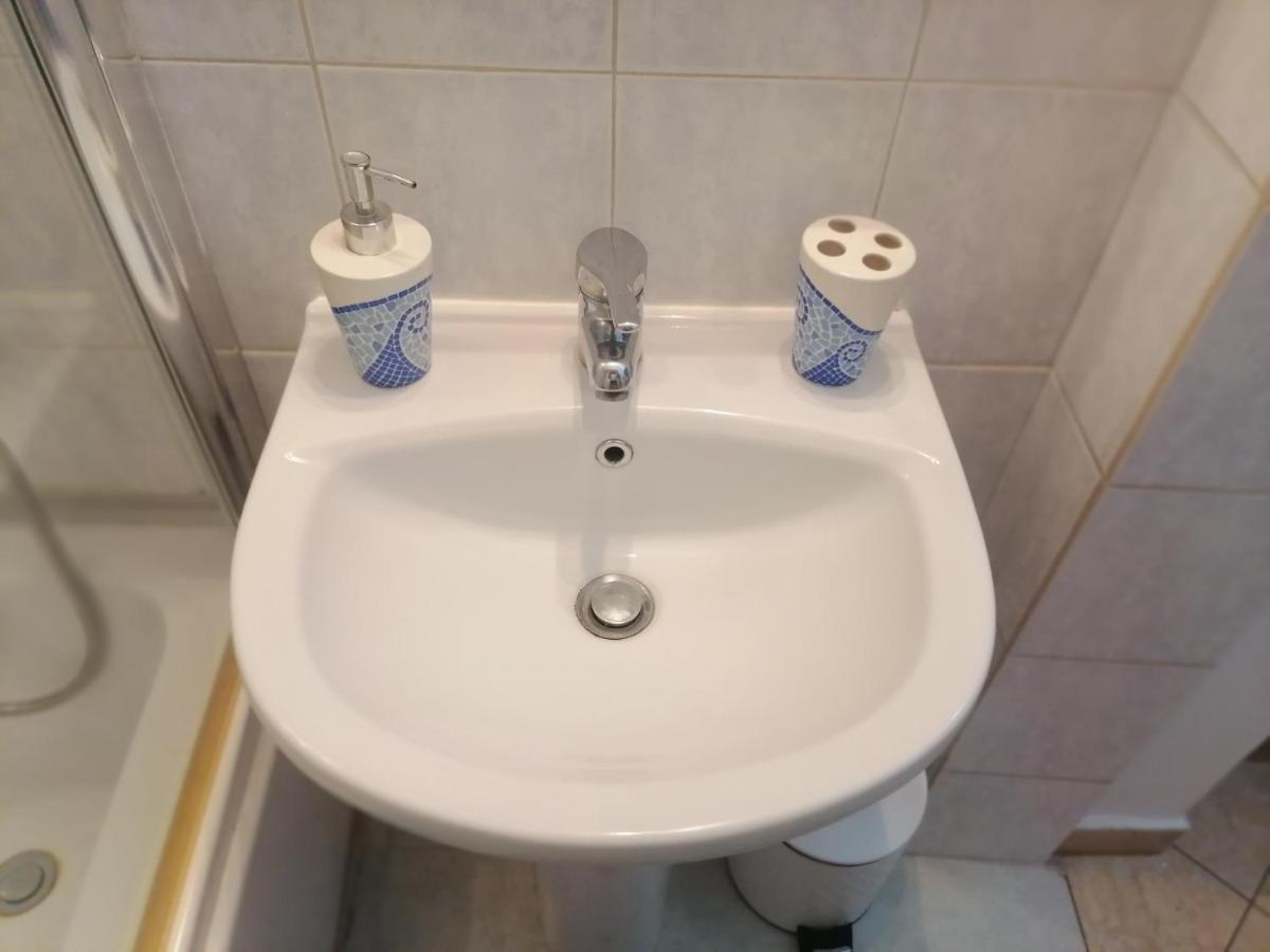 Four Reasons Apts Ampelokipi Apartment Thessaloniki