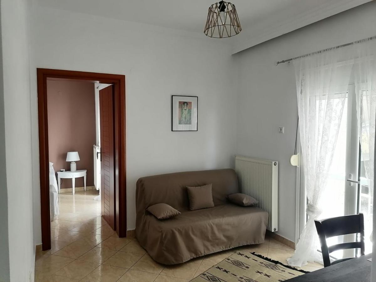 Four Reasons Apts Ampelokipi Thessaloniki